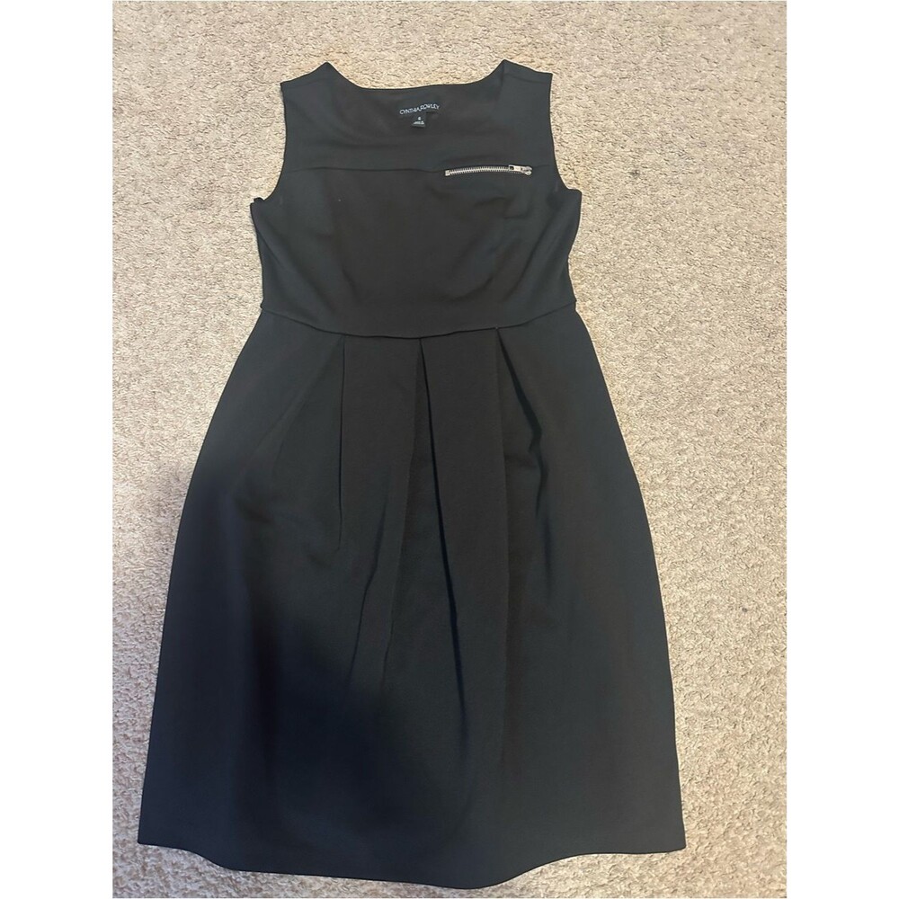 Cynthia Rowley Black Sleeveless Pleated Sheath Dress with Zip Accent